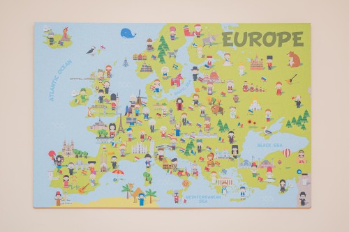korkowa-mapa-europy-dla-dziecka-ze-zwierzetami-60x90cm.jpg
