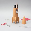 korkowy-organizer-biurkowy-rakieta-korkowa-cork-rocket.jpg
