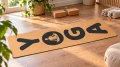 mata-z-korka-do-jogi-YOGA-SIGN.jpg